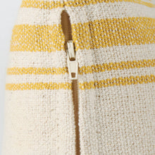 Load image into Gallery viewer, Rabbit Crest Pillow